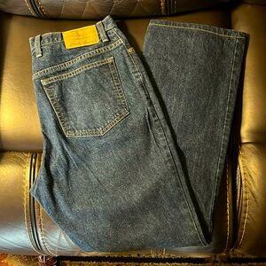 Women’s Eddie Bauer Straight Leg Blue Jeans, Size 14, Medium to Dark Blue